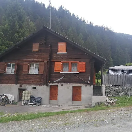 Dixence Dağ evi